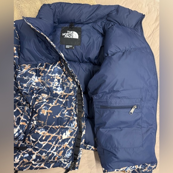 NWT❗️ The North Face Wms 1996 Retro Nuptse Jacket 700Fill Down Size Large - Picture 3 of 11